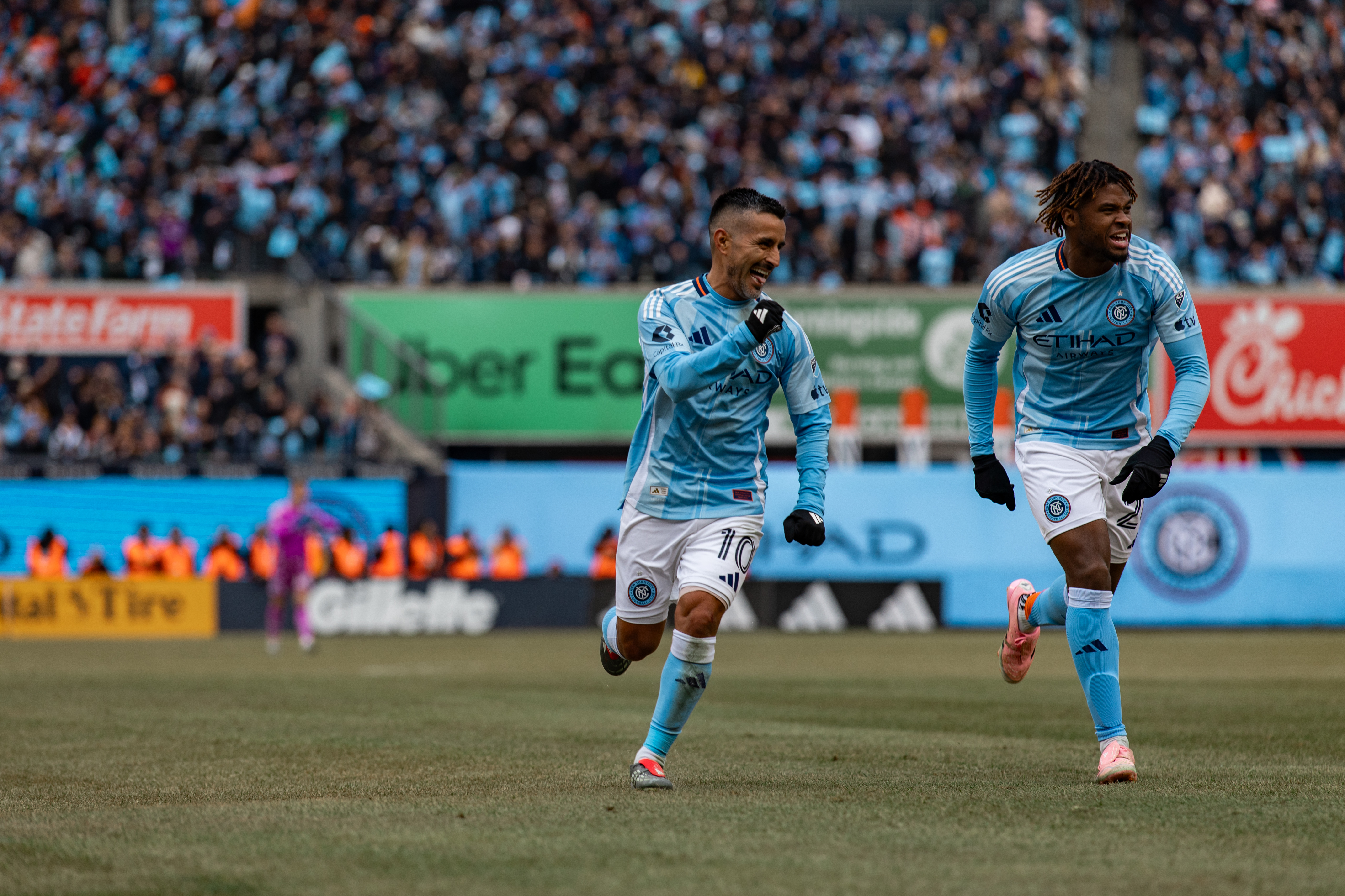 NYCFC Demolish Ten-Man Orlando 5-0 to Claim MLS Summit