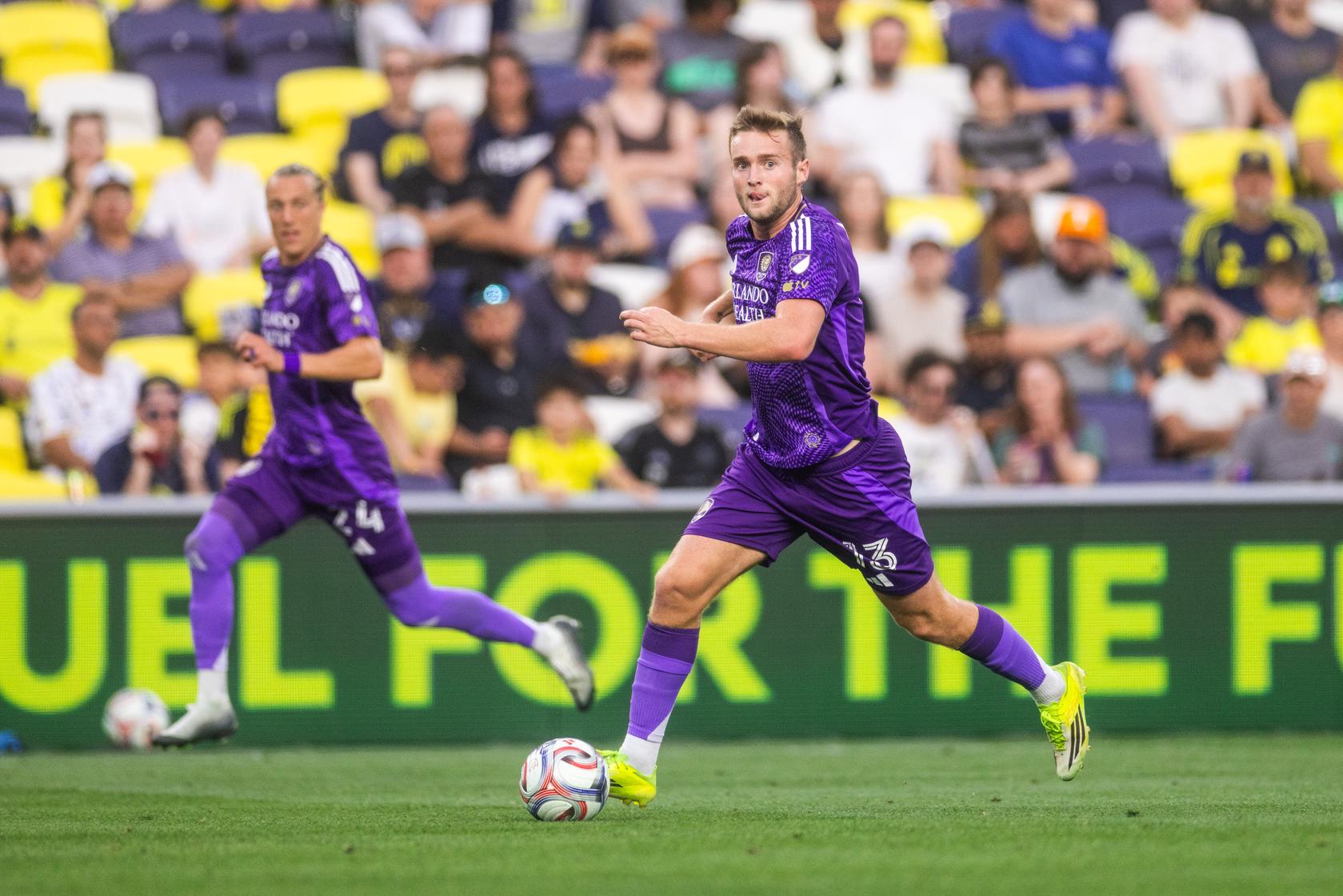 El hat-trick de Surridge lleva a Nashville SC a una goleada espectacular 5-0 sobre Orlando City