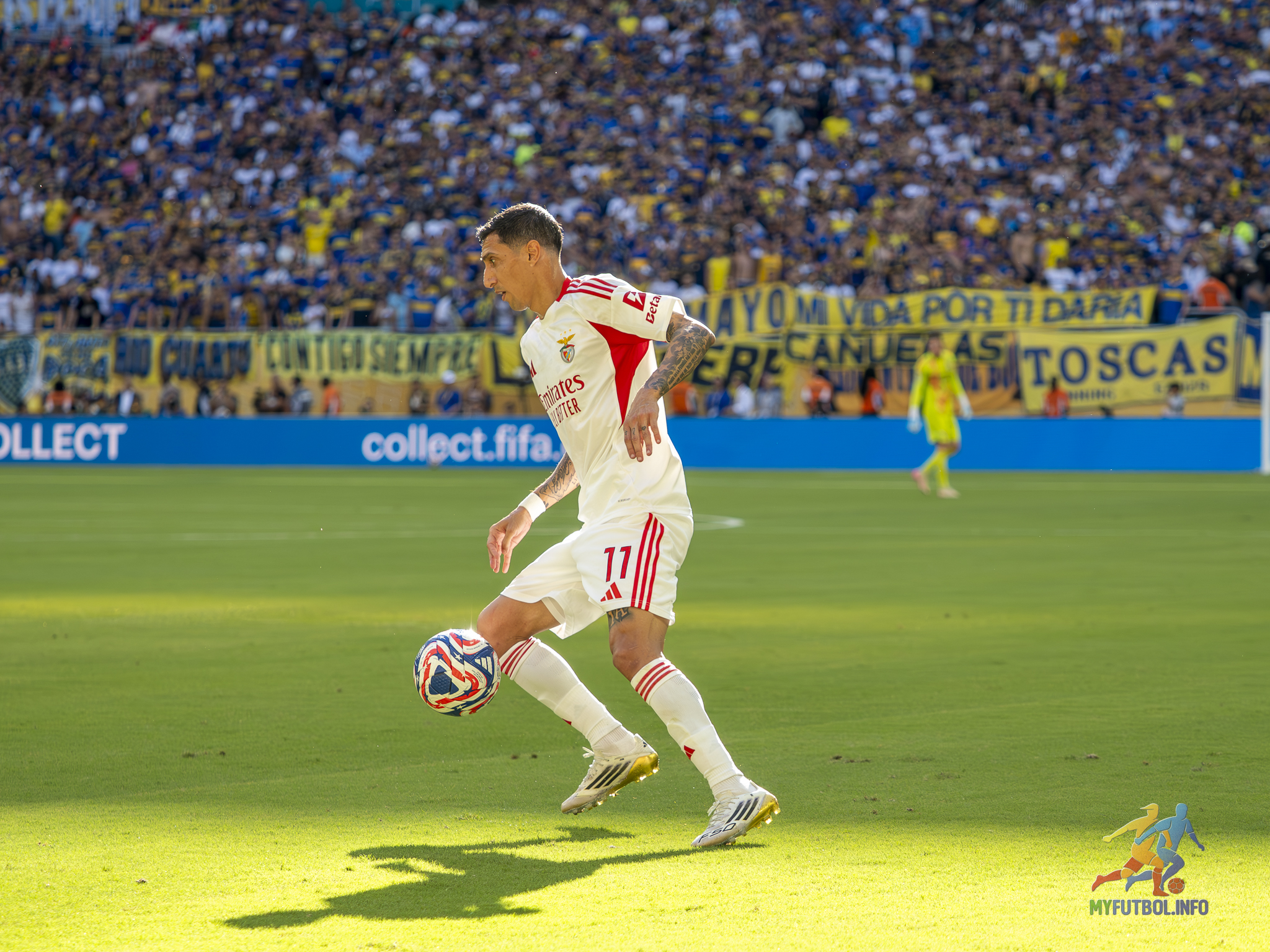 Angel Di Maria centers the ball vs Boca Juniors. The Argentine International is in his last year of his contract and is set to leave at the end of the season. Photo by Mario Casamalhuapa.